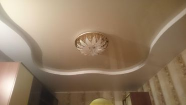 Двухуровневый потолок
